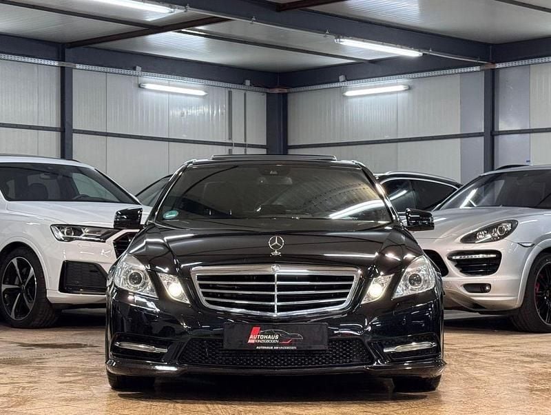 Gebraucht Mercedes E350 Avantgarde 265 PS (194 kW) 2013 Schwarz Limousine