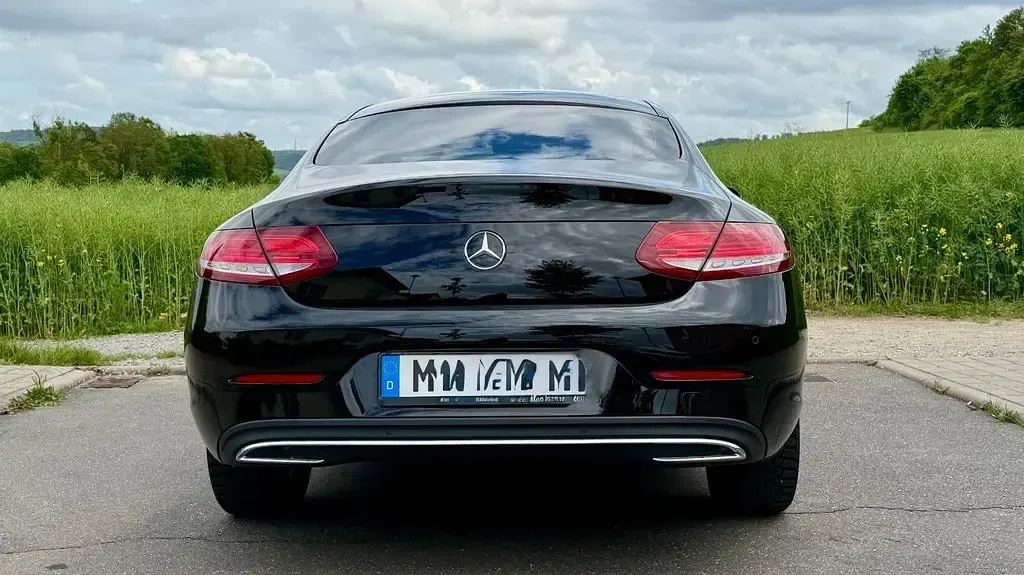 Gebraucht Mercedes C220 170 PS (125 kW) 2017 Schwarz Coupé