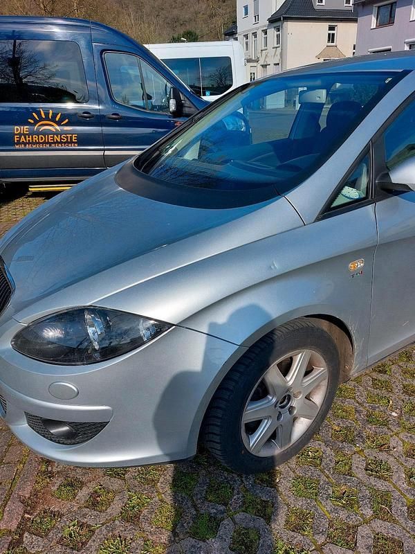 Gebraucht Seat Altea 125 PS (91 kW) 2008 Silber Limousine