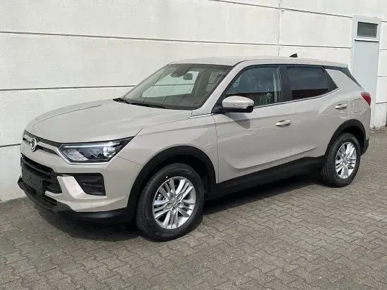 Neu KGM Korando 163 PS (119 kW) 2026 Latte greige met. ebl SUV