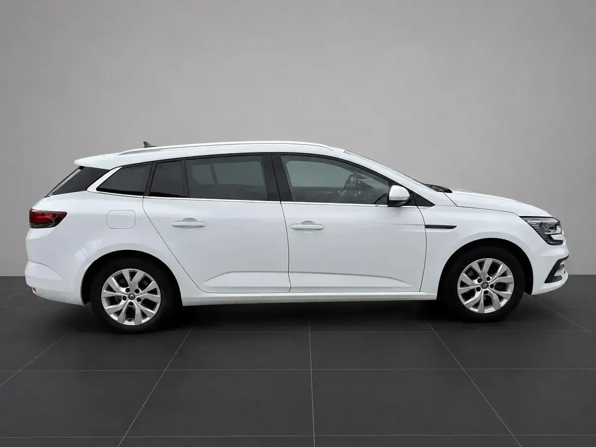 Gebraucht Renault Mégane GrandTour Zen 116 PS (85 kW) 2021 Weiß Kombi