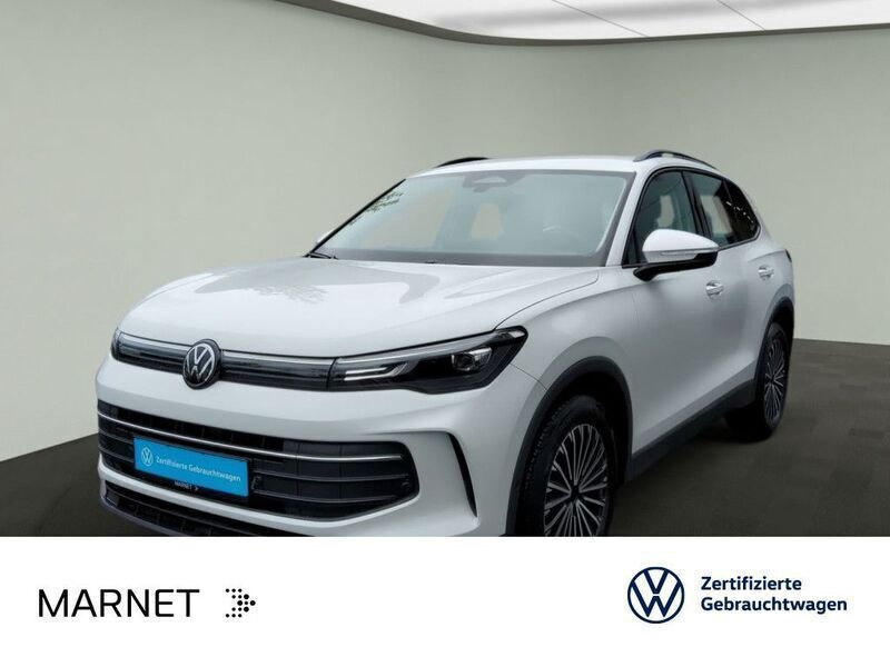 Oryxweiß perlmutteffekt Gebraucht 2024 VW Tiguan Life SUV | 35.990 € (Fairer Preis) - Bild 1/3