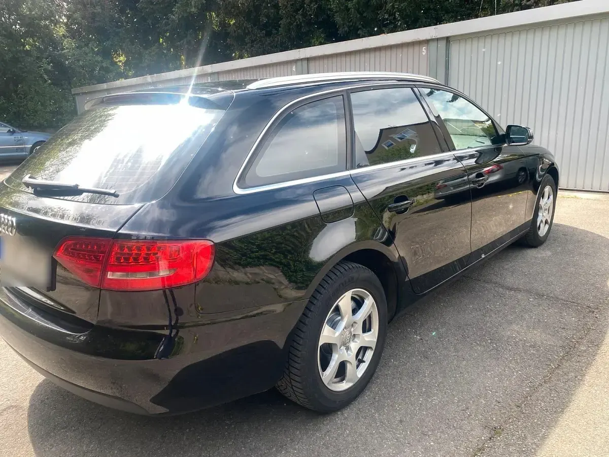 Second-hand Audi A4 Basis 120 CP (88 kW) 2009 Negru Break