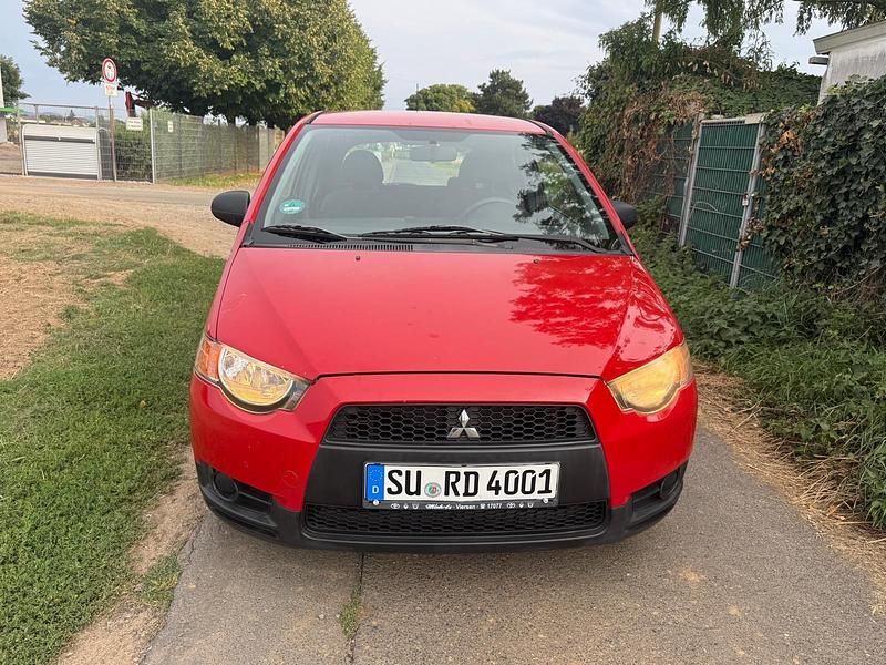 Rot Gebraucht 2009 Mitsubishi Colt Top Kleinwagen | 1.700 € (Fairer Preis) - Bild 1/4