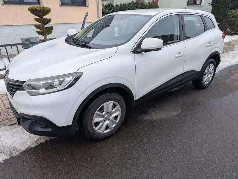 Gebraucht Renault Kadjar Life 140 PS (102 kW) 2018 Weiß SUV