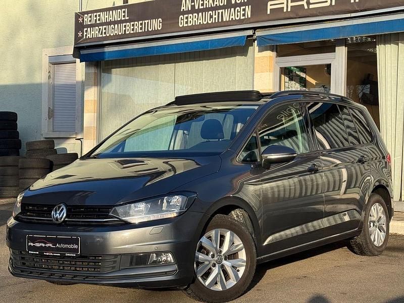 Gebraucht VW Touran 116 PS (85 kW) 2020 Indiumgrau Van / Kleinbus