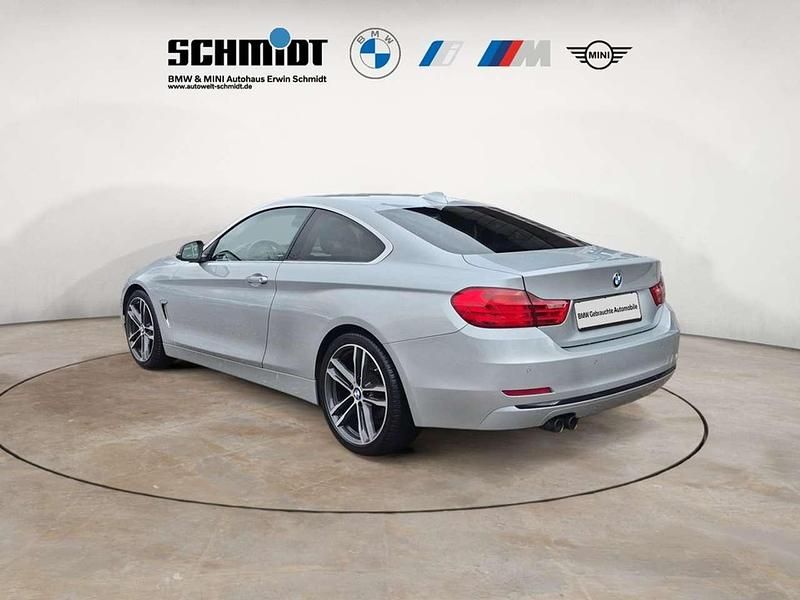 Gebraucht BMW 420 Sport Line 190 PS (139 kW) 2015 Glaciersilber metallic Coupé