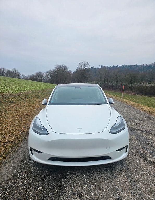 Gebraucht Tesla Model Y 392 kW (533 PS) 2024 Weiß SUV