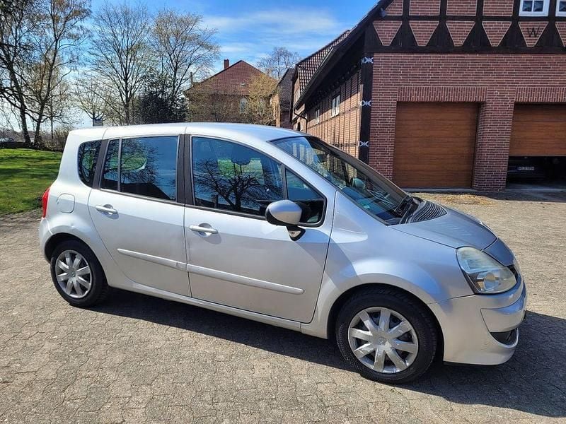 Gebraucht Renault Grand Modus Dynamique 101 PS (74 kW) 2010 Silber Van / Kleinbus
