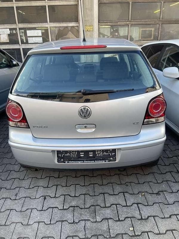 Second-hand VW Polo Comfortline 75 CP (55 kW) 2005 Gri Hatchback