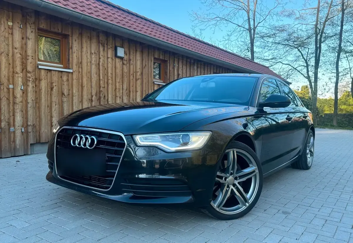 Second-hand Audi A6 204 CP (150 kW) 2011 Negru Berlinǎ