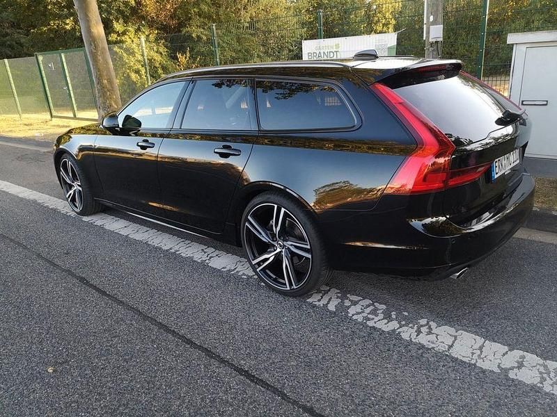 Schwarz Gebraucht 2018 Volvo V90 Kombi | 19.800 € (Fairer Preis) - Bild 1/4