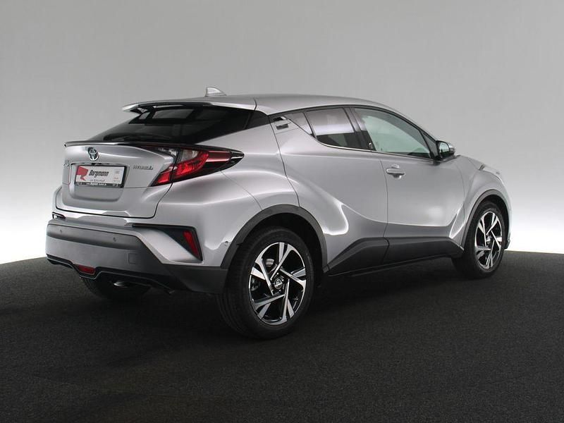 Gebraucht Toyota C-HR Team 122 PS (89 kW) 2023 Silber SUV