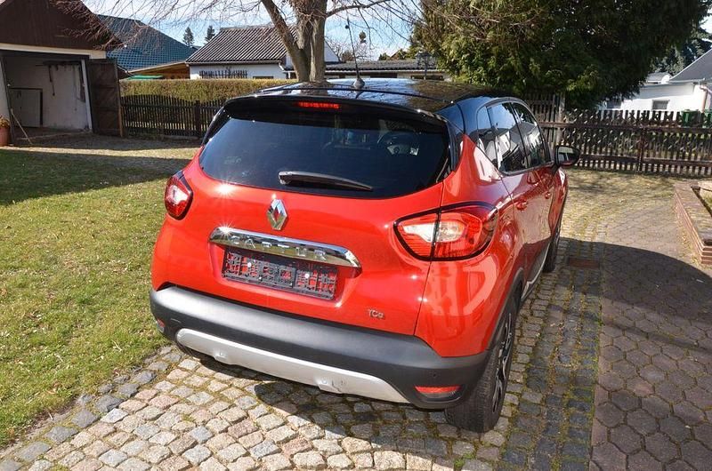 Gebraucht Renault Captur 120 PS (88 kW) 2015 Rot SUV