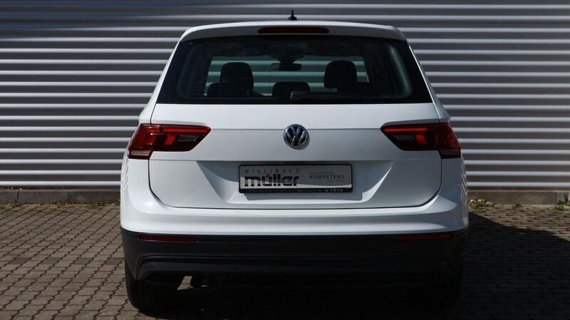 Gebraucht VW Tiguan Trendline 150 PS (110 kW) 2017 Pure white SUV