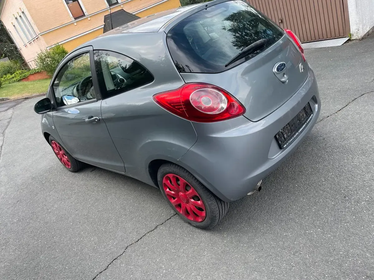 Gebraucht Ford Ka 69 PS (50 kW) 2009 Grau Kleinwagen