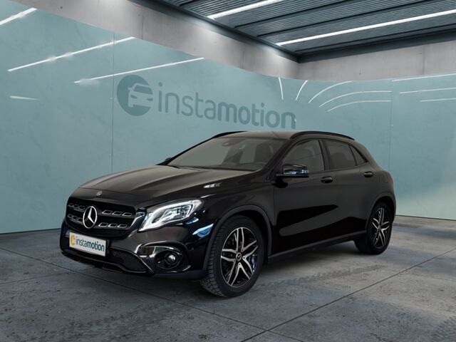 Gebraucht Mercedes GLA220 156 PS (114 kW) 2018 Schwarz SUV