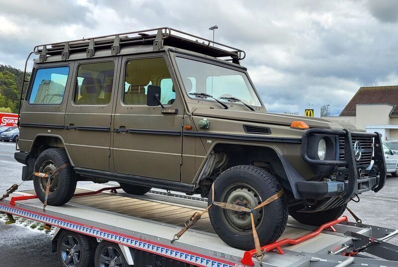 Olivgrün Gebraucht 2001 Mercedes G290 SUV | 78.950 € - Bild 1/4