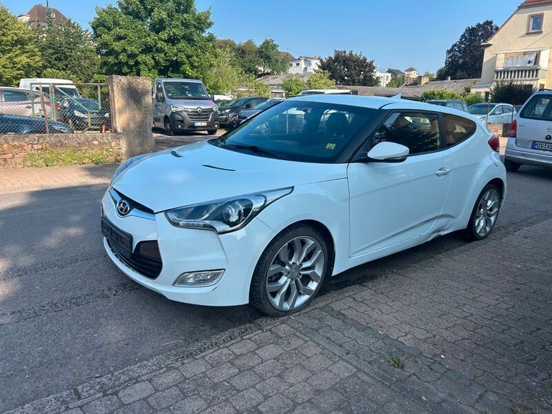 Weiß Gebraucht 2012 Hyundai Veloster Kleinwagen | 2.600 € (Guter Preis) - Bild 1/4
