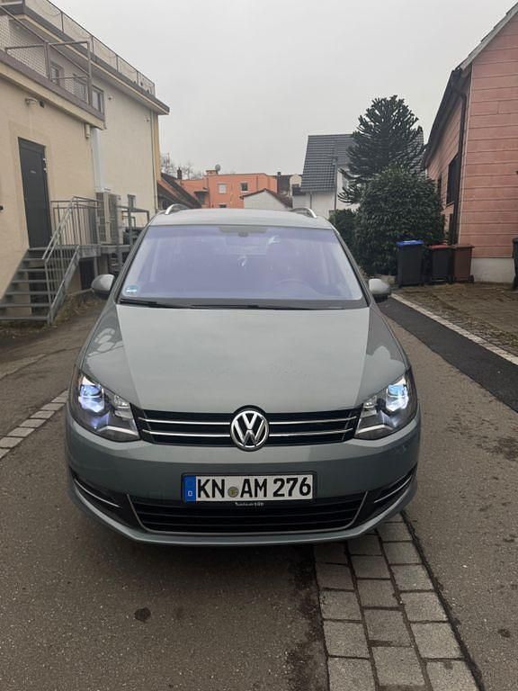 Gebraucht VW Sharan Highline 177 PS (130 kW) 2013 Grau Van / Kleinbus