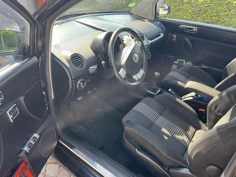 Gebraucht VW New Beetle United 75 PS (55 kW) 2008 Schwarz Kleinwagen