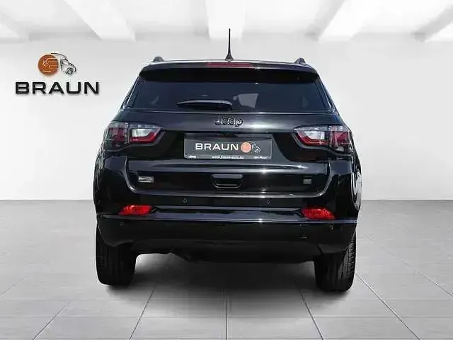 Gebraucht Jeep Compass 131 PS (96 kW) 2022 Schwarz SUV