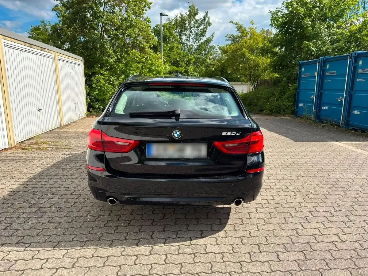 Gebraucht BMW 520 190 PS (139 kW) 2020 Schwarz Kombi