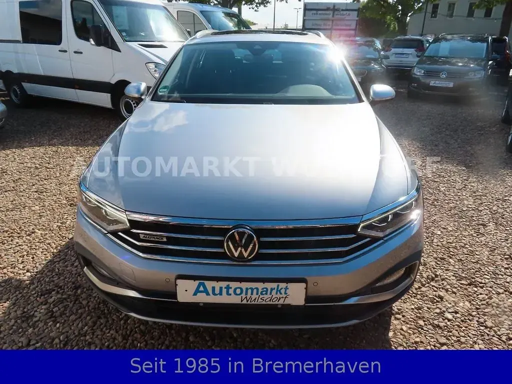 Gebraucht VW Passat Alltrack 200 PS (147 kW) 2022 Silber Kombi