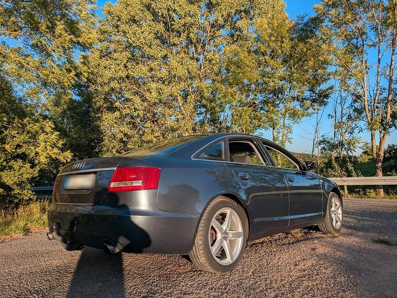 Gebraucht Audi A6 177 PS (130 kW) 2005 Grau Limousine