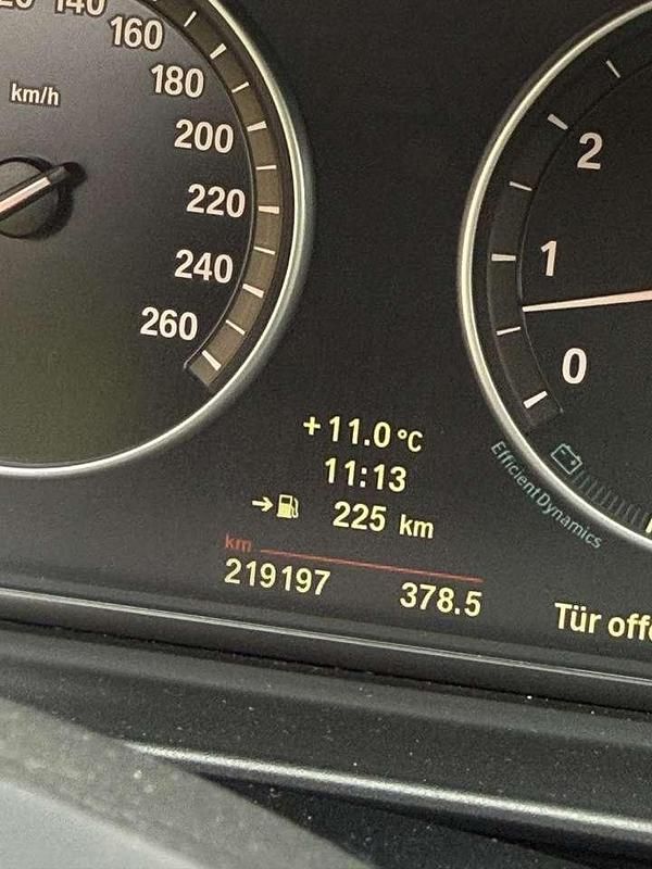 Gebraucht BMW 528 258 PS (189 kW) 2010 Grau Limousine