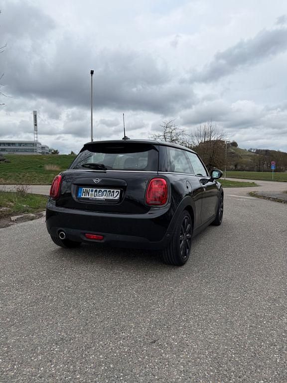 Gebraucht Mini Cooper Chili 136 PS (100 kW) 2019 Schwarz Kleinwagen