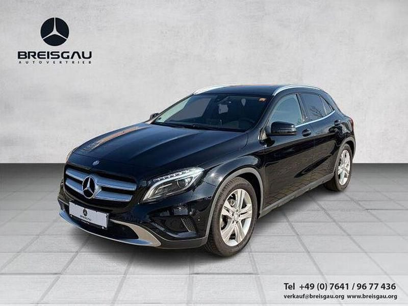Gebraucht Mercedes GLA200 156 PS (114 kW) 2015 Schwarz SUV