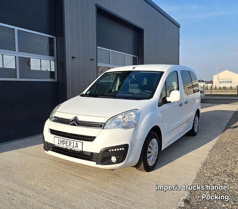 Gebraucht Citroën Berlingo SELECTION 99 PS (72 kW) 2018 Weiß Van / Kleinbus