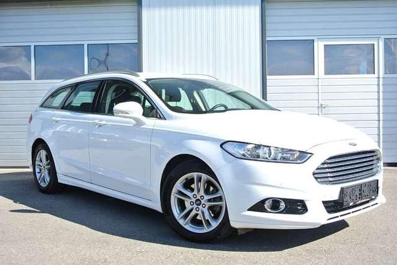 Gebraucht Ford Mondeo Titanium 120 PS (88 kW) 2015 Weiß Kombi