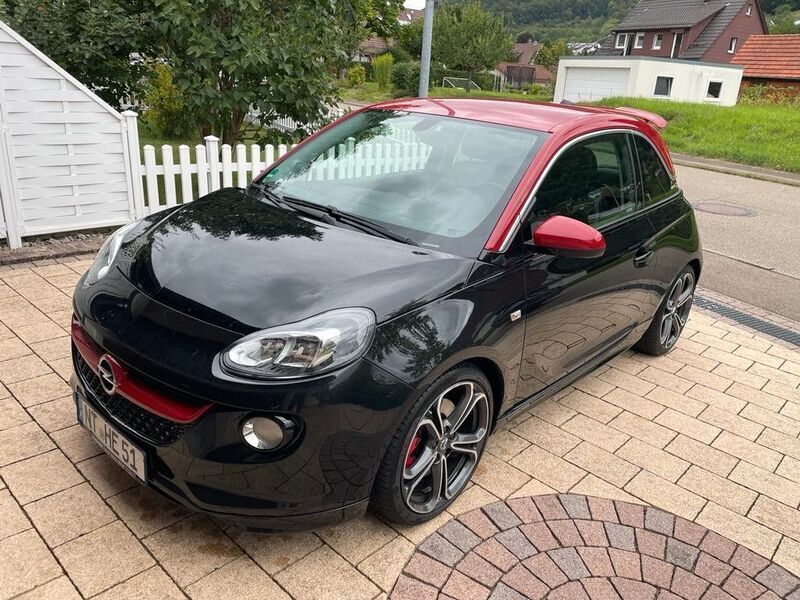 Rot Gebraucht 2017 Opel Adam S Kleinwagen | 12.700 € (Etwas zu teuer) - Bild 1/4