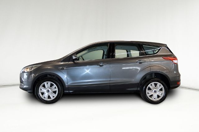 Gebraucht Ford Kuga Trend 140 PS (102 kW) 2014 Grau metallic SUV