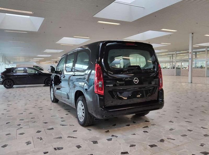 Gebraucht Opel Combo Life Edition 131 PS (96 kW) 2021 Schwarz Van / Kleinbus