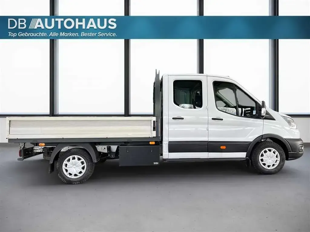 Gebraucht Ford Transit Trend 131 PS (96 kW) 2021 Weiß Limousine