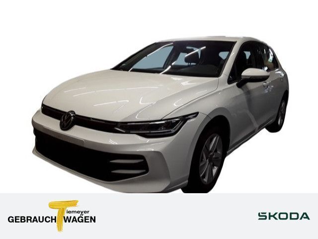 Weiß Gebraucht 2024 VW Golf VIII Life Limousine | 25.850 € (Guter Preis) - Bild 1/4