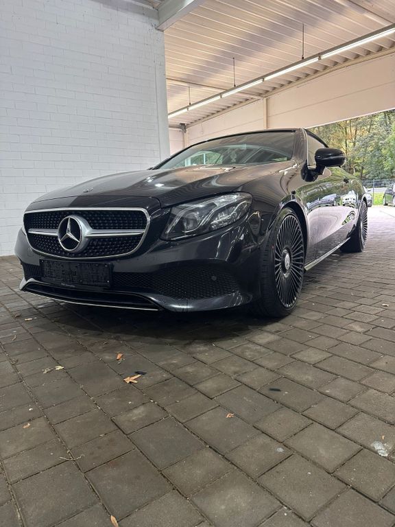 Schwarz Gebraucht 2019 Mercedes E400 Cabrio | 38.790 € (Teuer) - Bild 1/4