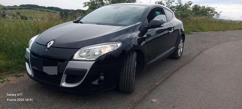 Gebraucht Renault Mégane Coupé Dynamique 131 PS (96 kW) 2011 Coupé