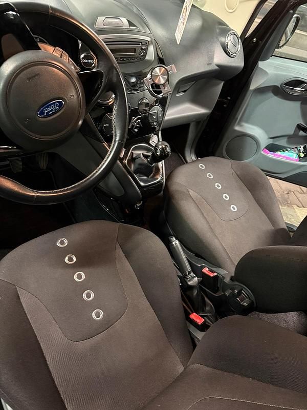 Gebraucht Ford Ka 2015 Schwarz Kleinwagen