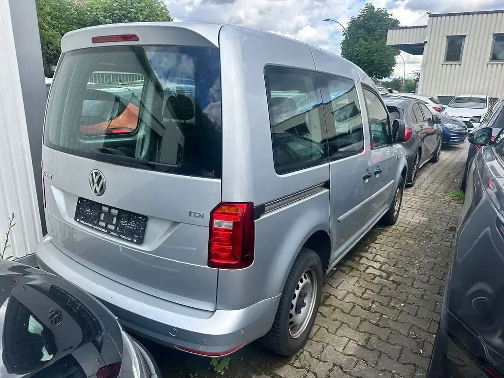 Gebraucht VW Caddy 75 PS (55 kW) 2017 Silber Van / Kleinbus