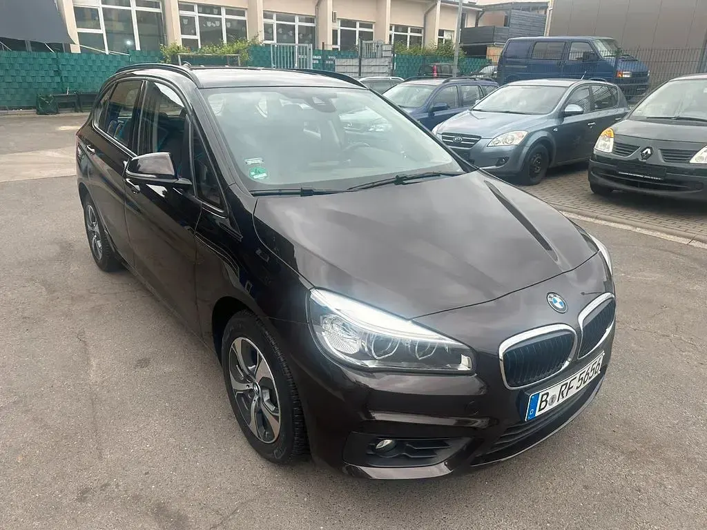 Gebraucht BMW 218 Basis 136 PS (100 kW) 2016 Schwarz Limousine