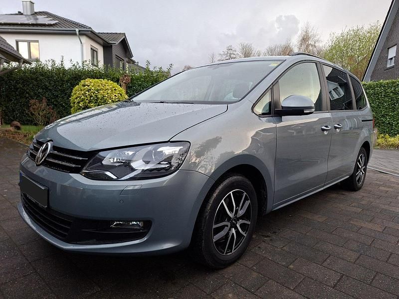 Gebraucht VW Sharan 140 PS (102 kW) 2015 Grau Van / Kleinbus
