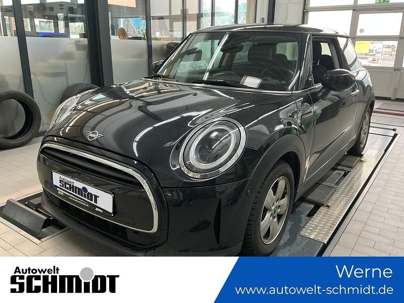 Gebraucht Mini Cooper Essential 136 PS (100 kW) 2024 (schwarz)  midnight black Kleinwagen