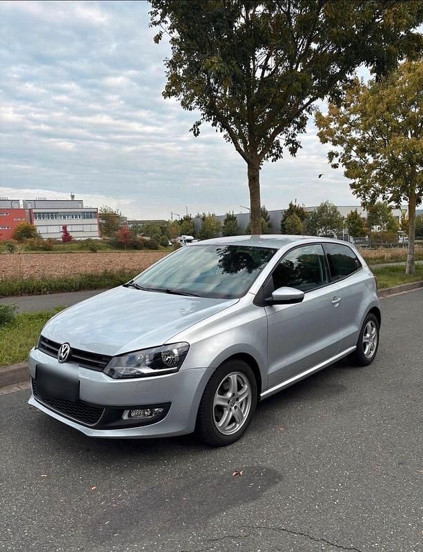 Gebraucht VW Polo 90 PS (66 kW) 2010 Silber Kleinwagen