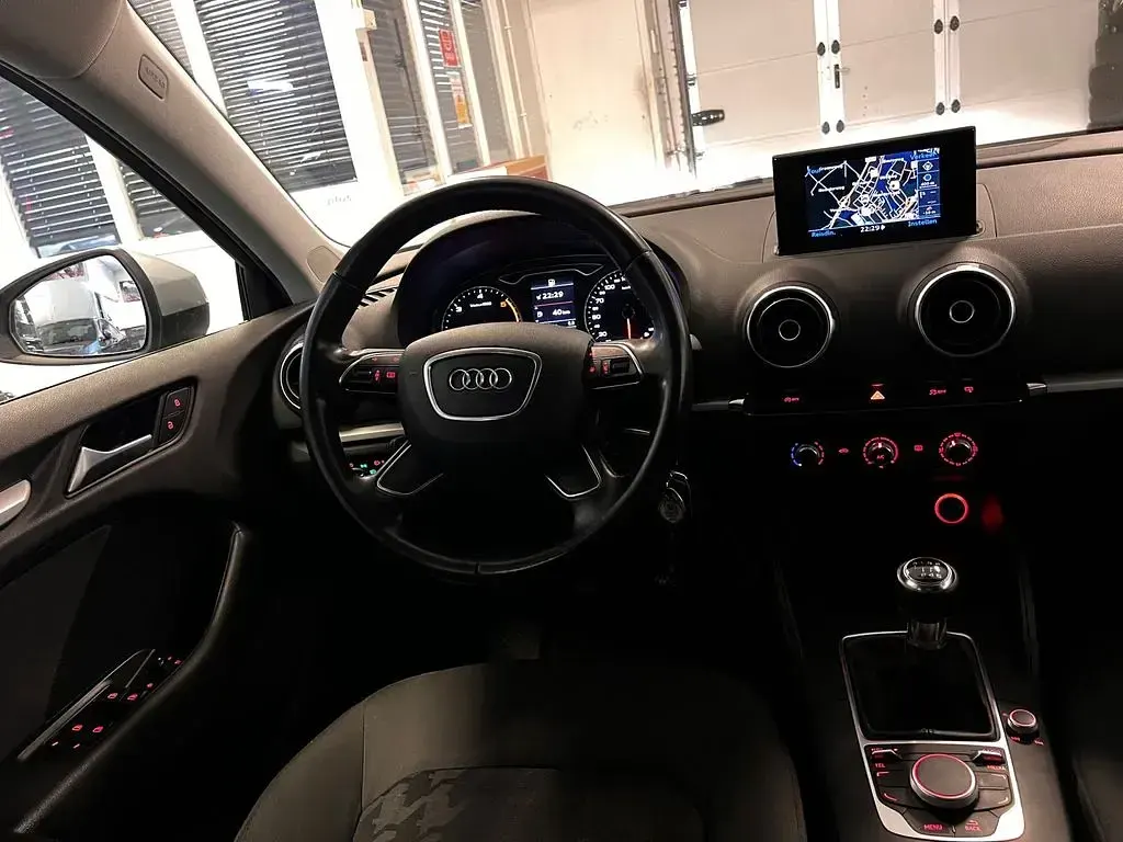 Second-hand Audi A3 Performance 110 CP (80 kW) 2013 Gri Berlinǎ