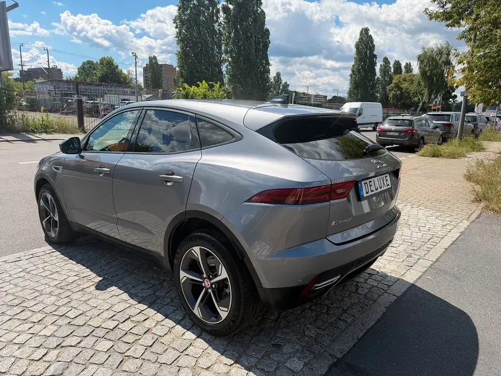 Gebraucht Jaguar E-Pace 163 PS (119 kW) 2022 Grau SUV