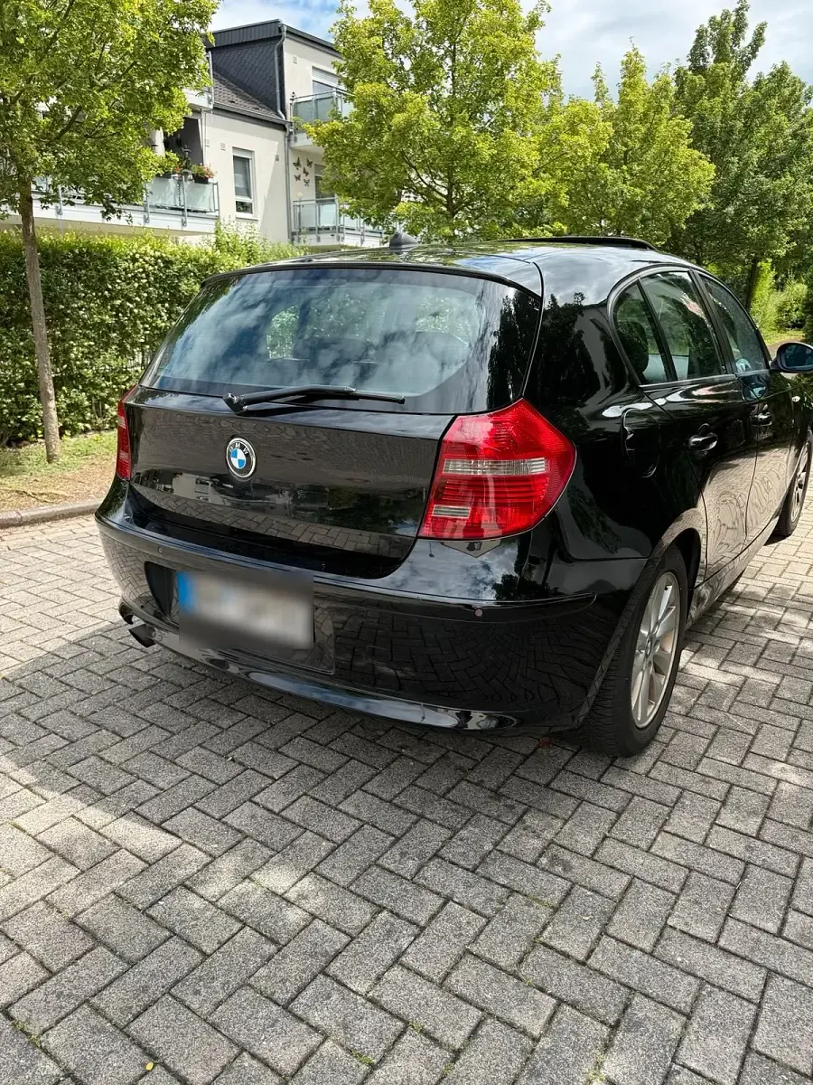 Gebraucht BMW 118 143 PS (105 kW) 2007 Schwarz Kleinwagen